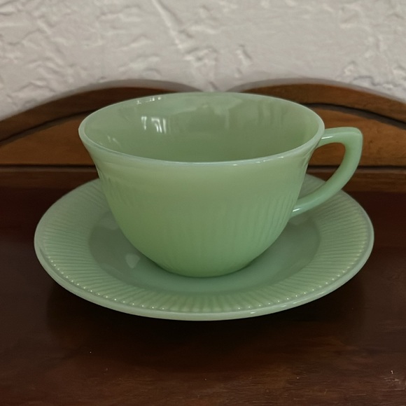 Viintage Fire King Jadeite Jane Ray Starburst Cup & Saucer - Picture 7 of 8